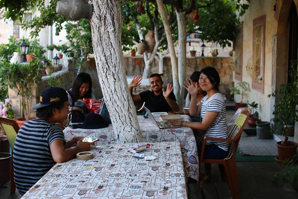 Nil Story House Vandrarhem Göreme Exteriör bild